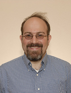 Andrew Gross' Headshot